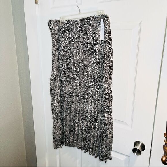 T Tahari Dotted Pleated Skirt A-Line Cream Black Mini Skin 1X - Picture 6 of 10